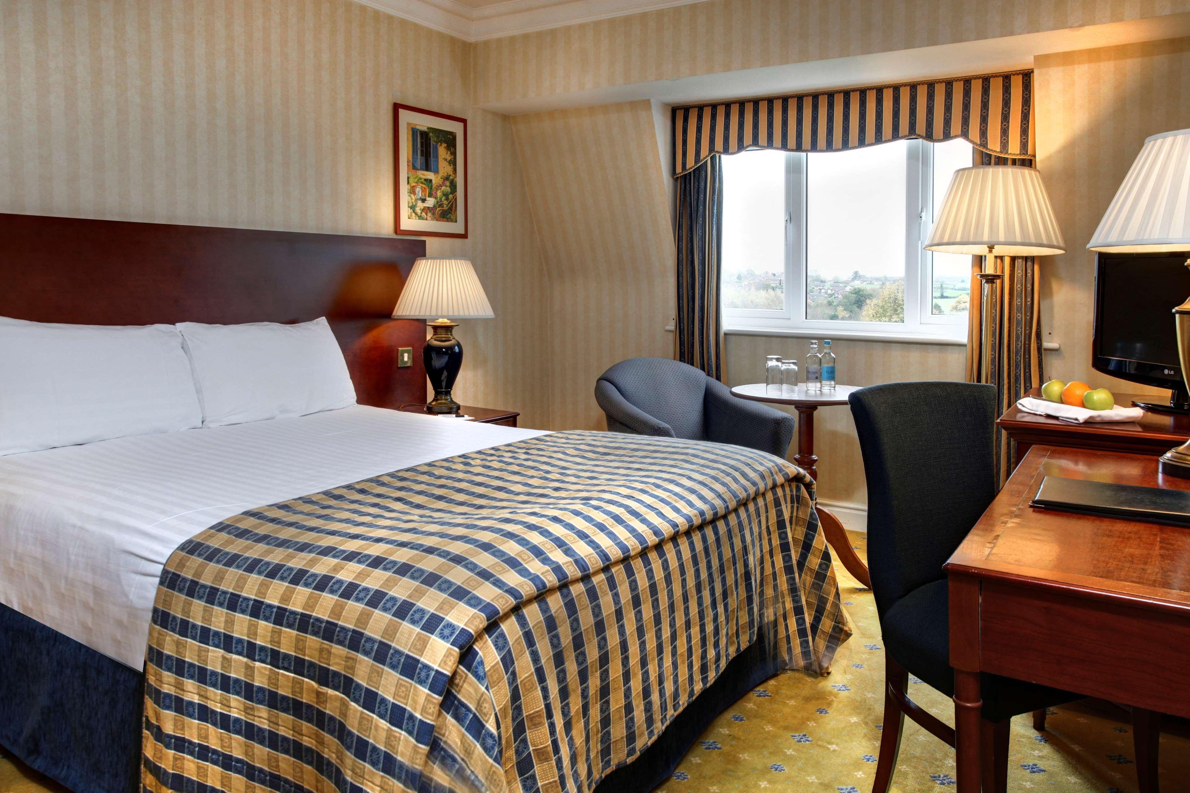 Windmill Village Hotel, Golf Club & Spa, BW Signature Collection Coventry Buitenkant foto