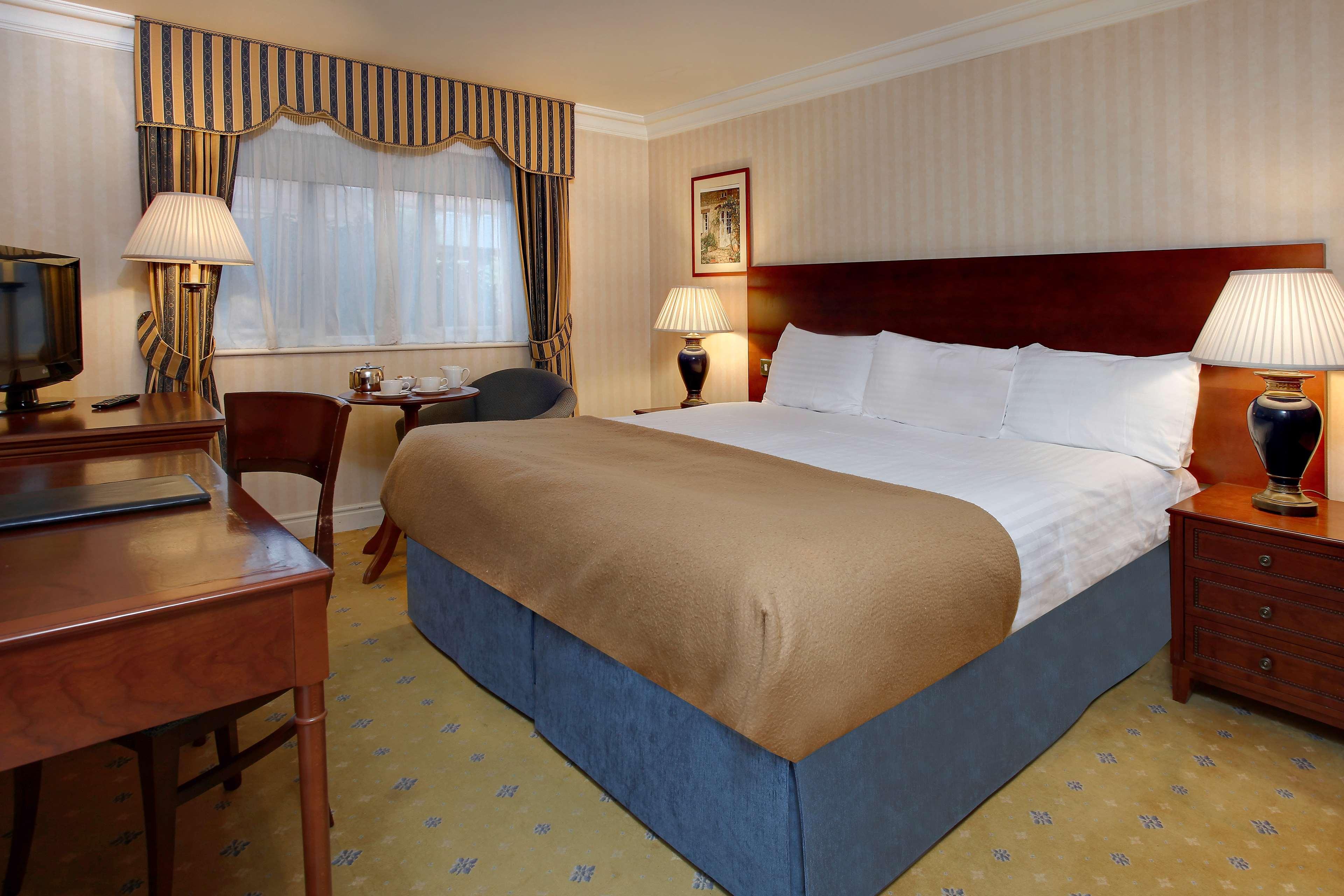 Windmill Village Hotel, Golf Club & Spa, BW Signature Collection Coventry Buitenkant foto