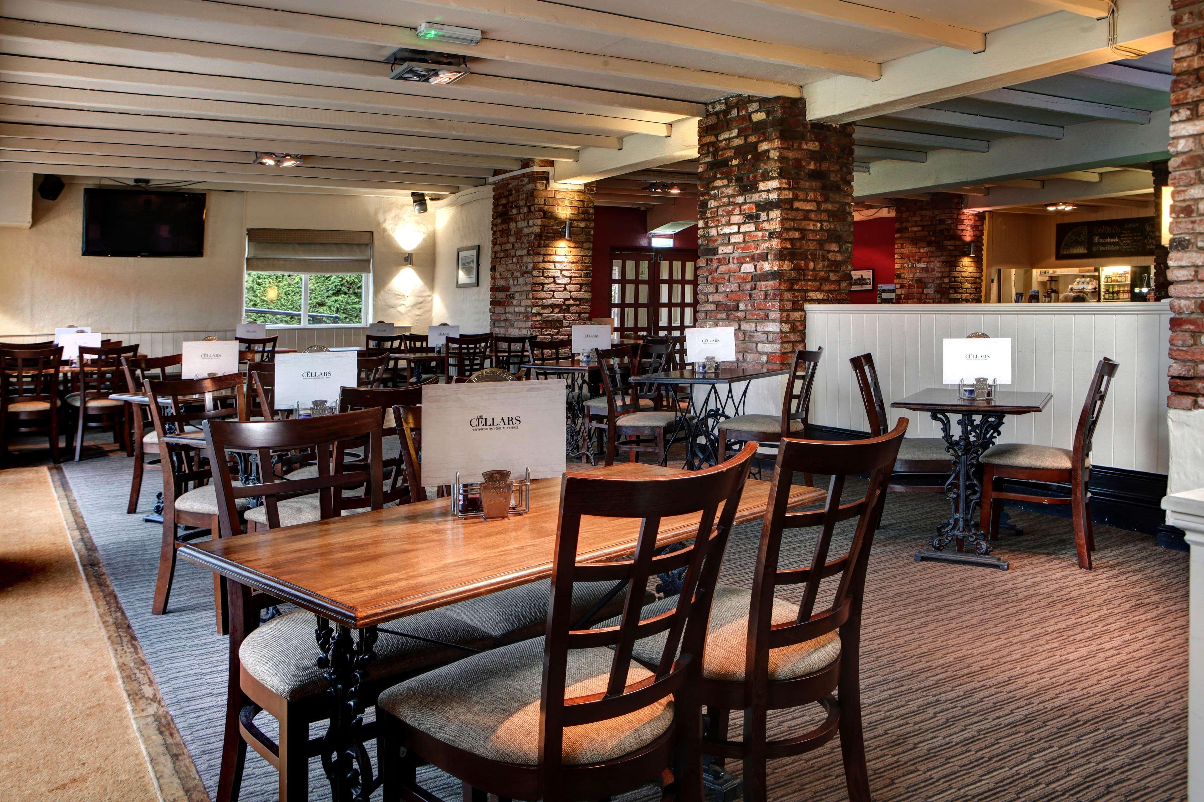 Windmill Village Hotel, Golf Club & Spa, BW Signature Collection Coventry Buitenkant foto