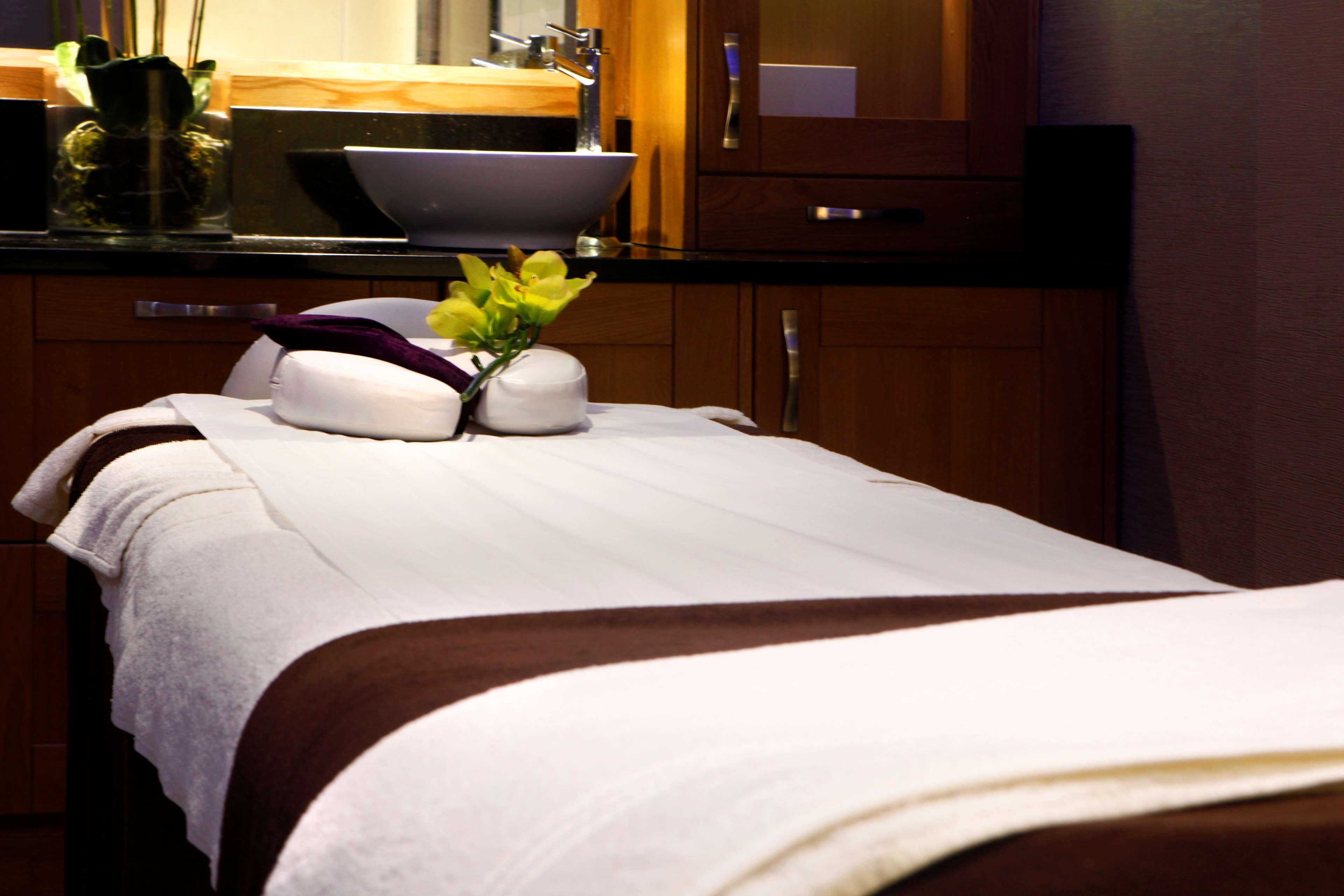 Windmill Village Hotel, Golf Club & Spa, BW Signature Collection Coventry Buitenkant foto