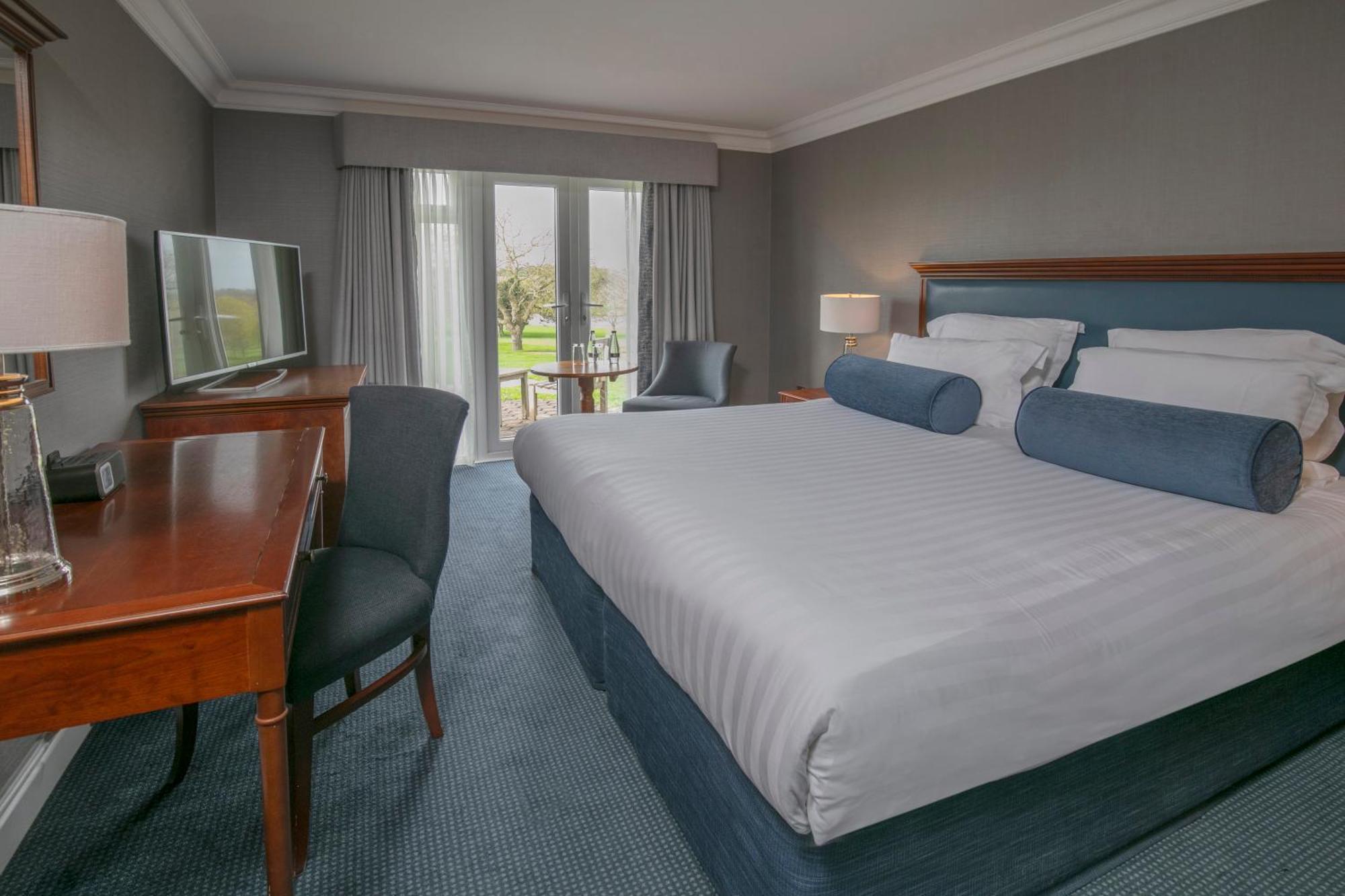 Windmill Village Hotel, Golf Club & Spa, BW Signature Collection Coventry Buitenkant foto