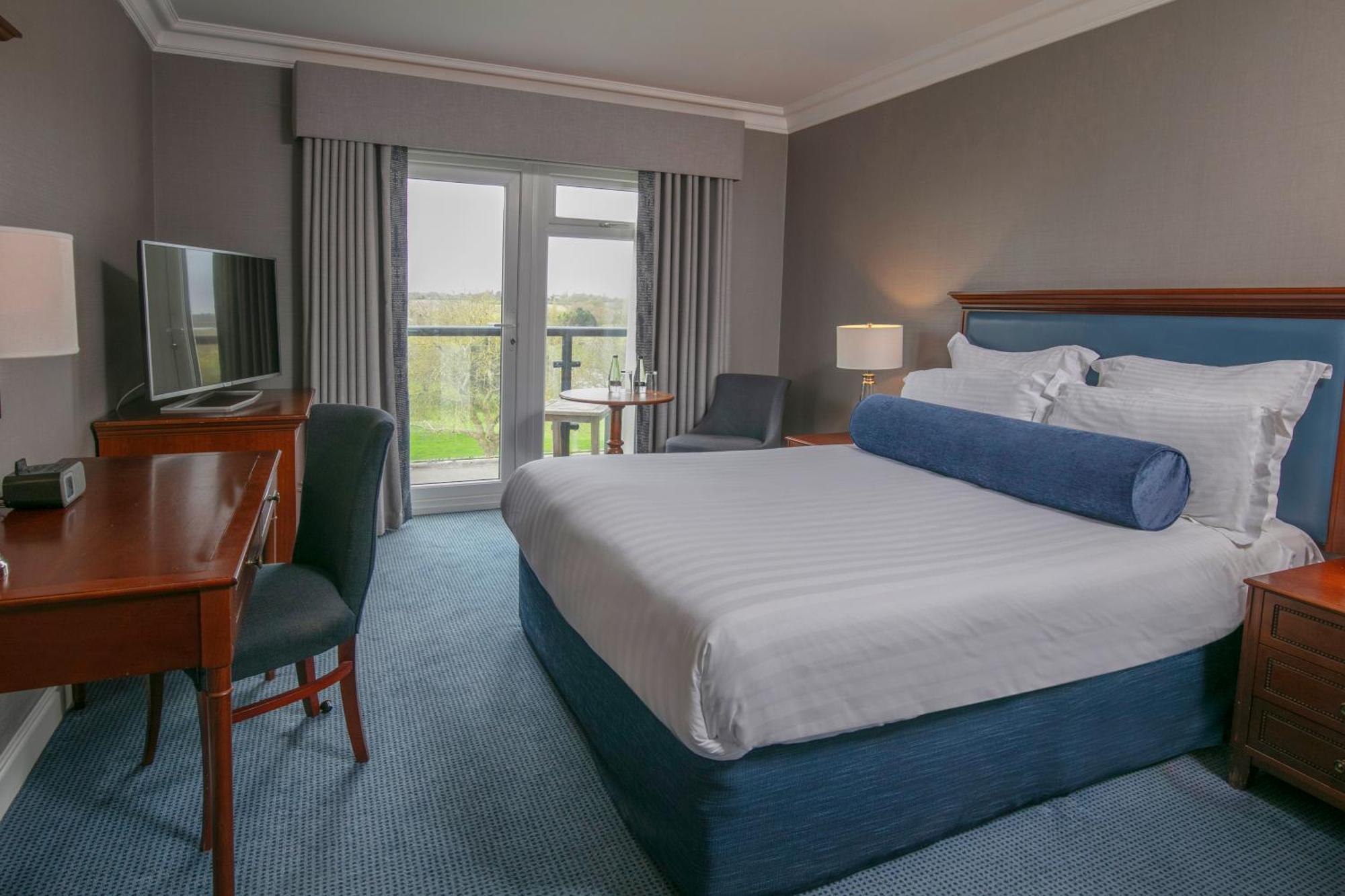 Windmill Village Hotel, Golf Club & Spa, BW Signature Collection Coventry Buitenkant foto