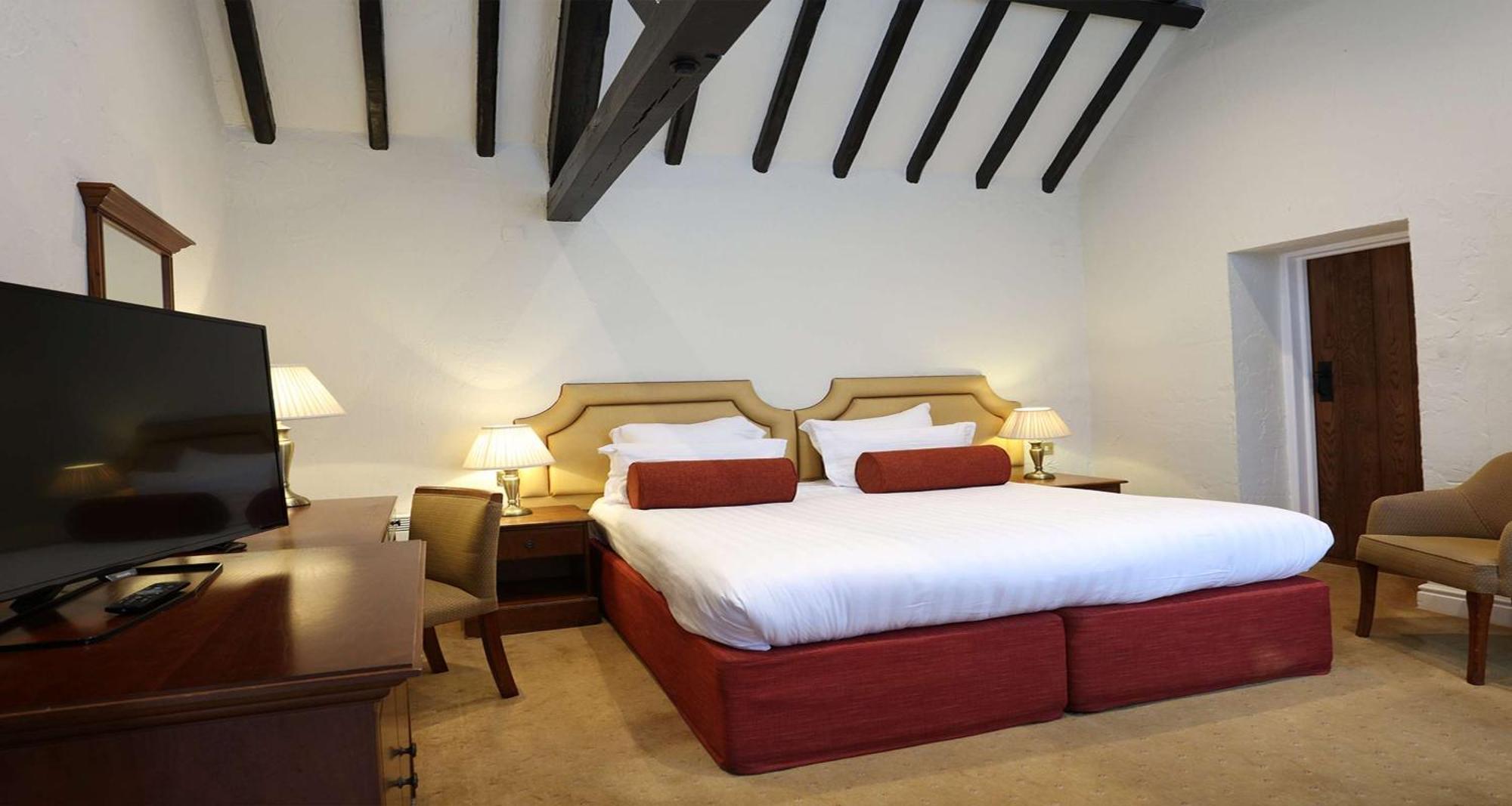 Windmill Village Hotel, Golf Club & Spa, BW Signature Collection Coventry Buitenkant foto