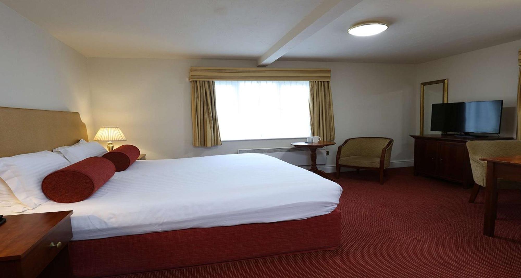 Windmill Village Hotel, Golf Club & Spa, BW Signature Collection Coventry Buitenkant foto